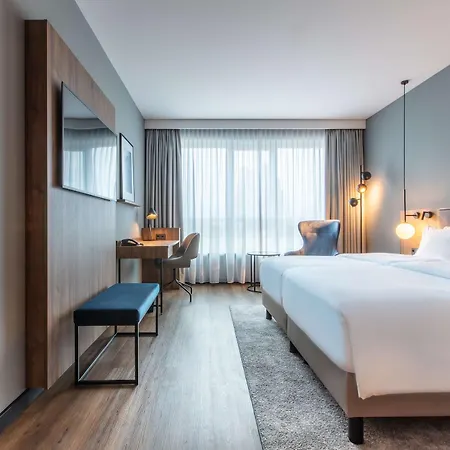 Ξενοδοχείο Radisson Blu 4*